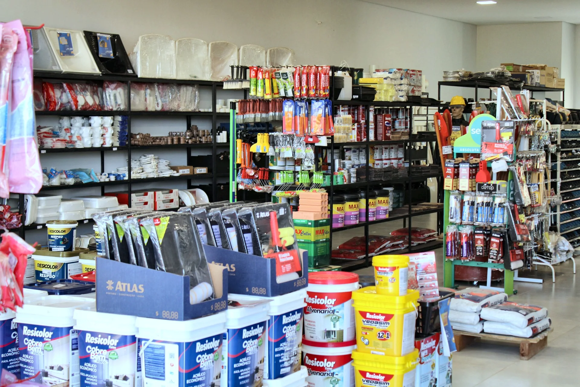 Foto 34 da estrutura, produtos e estoque da Nogueira Materiais de Construção em Sinop MT